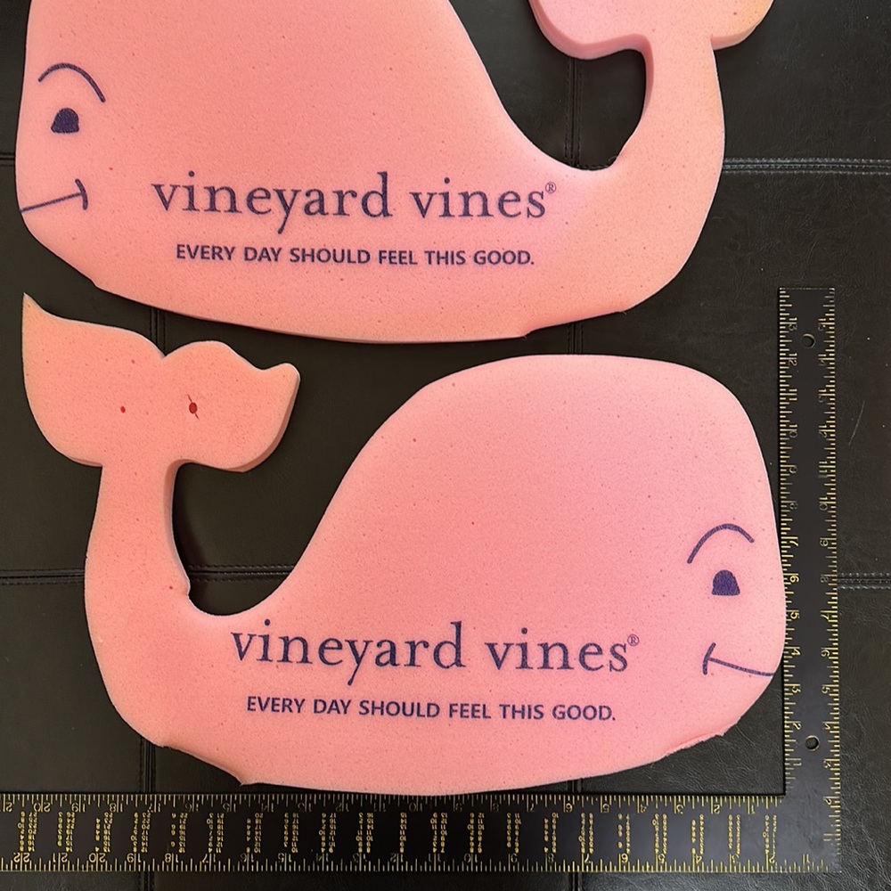 Vineyard Vines Whale head hats - Picture 2 of 8